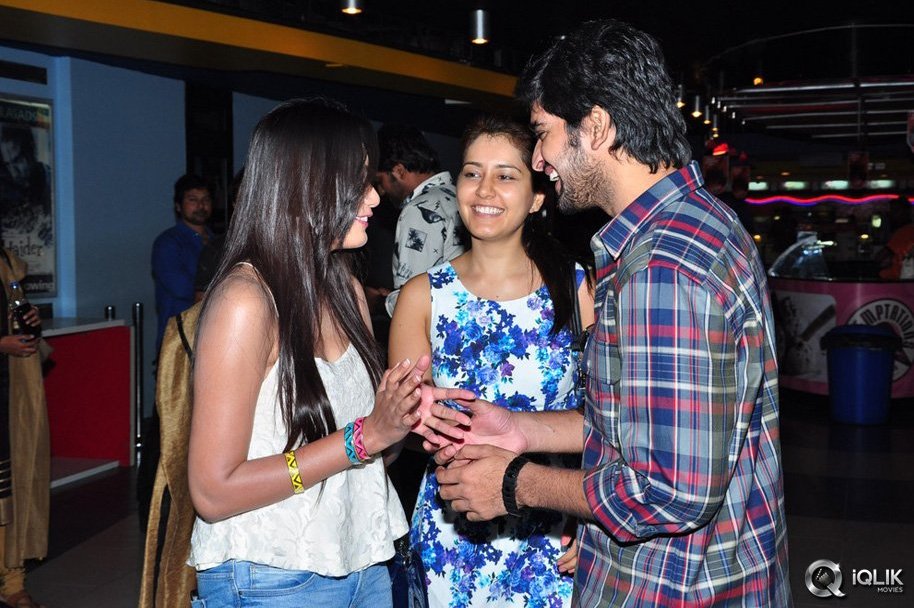 Celebrities-at-Dikkulu-Choodaku-Ramayya-Movie-Premiere-Show